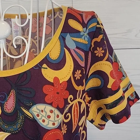 LukaRoe t-shirt bundle printed fun themed and super soft Size S - Picture 3 of 9